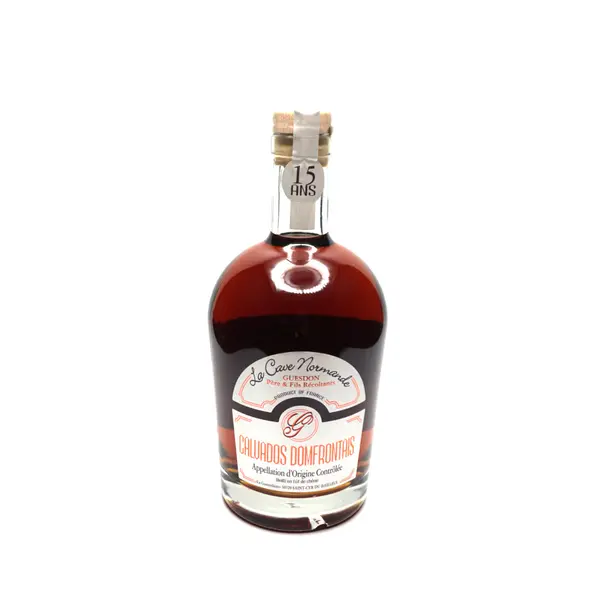 Calvados Domfrontais 15 ans – Famille Guesdon