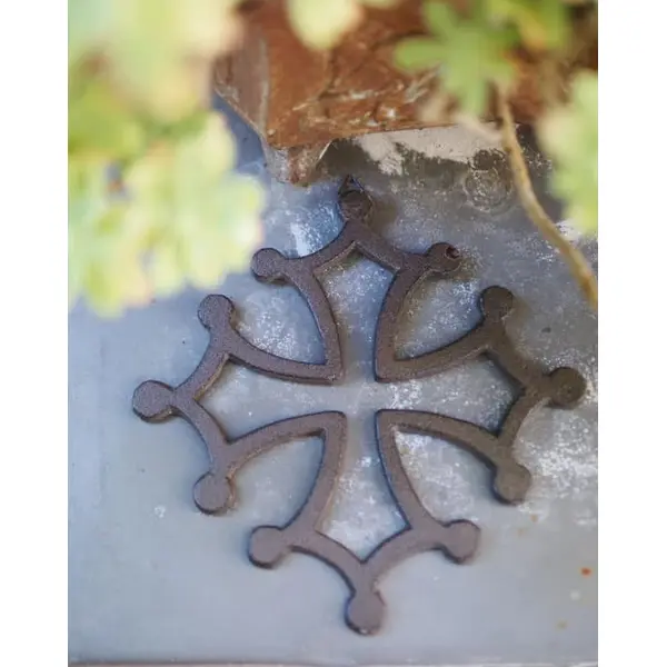 Croix occitane en fonte – 20 cm