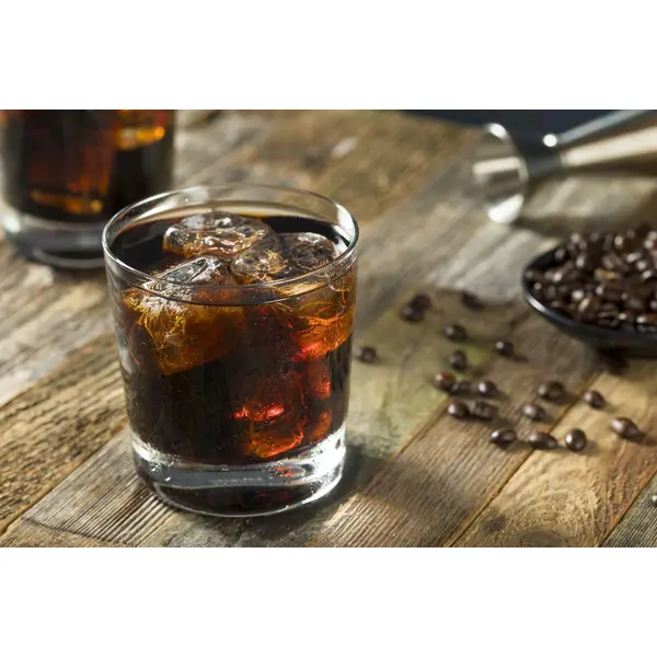 COCKTAIL BLACK RUSSIAN – pour environ 14 cocktails