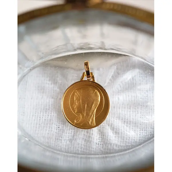 Médaille Sainte Vierge au voile | Or 18 carats